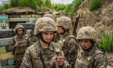 Un conflict vechi de 40 de ani riscă să declanșeze un război: Bombardamente, civili uciși și tehnică militară distrusă