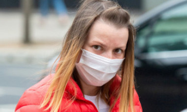 O româncă a ajuns la închisoare în Marea Britanie după ce i-a făcut o „farsă” șefei sale. Ce i-a pus în cafea