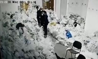 Anunțul făcut de autorități după apariția filmărilor din camera cu sacii cu voturi. Cine apare în imagini
