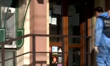 VIDEO. Primele imagini cu bărbații prinși în timp ce voiau să detoneze un bancomat. Ce au descoperit anchetatorii
