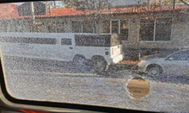 Incident bizar și periculos în București. Apare o nouă ipoteză în cazul tramvaiului cu geamurile sparte în mers