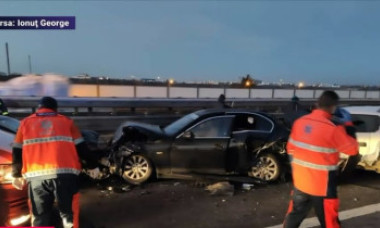 Accident HORROR în această dimineață, pe Autostrada București-Pitești. 10 mașini au fost implicate