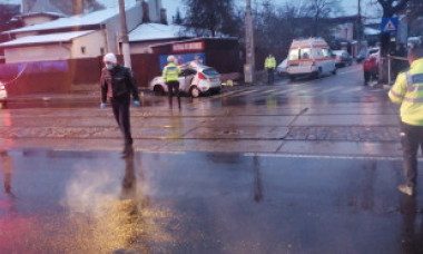 Accidentul grav din București, în care o tânără de 20 de ani și-a pierdut viața, a fost surprins de camere video. ATENȚIE: Imagini dure