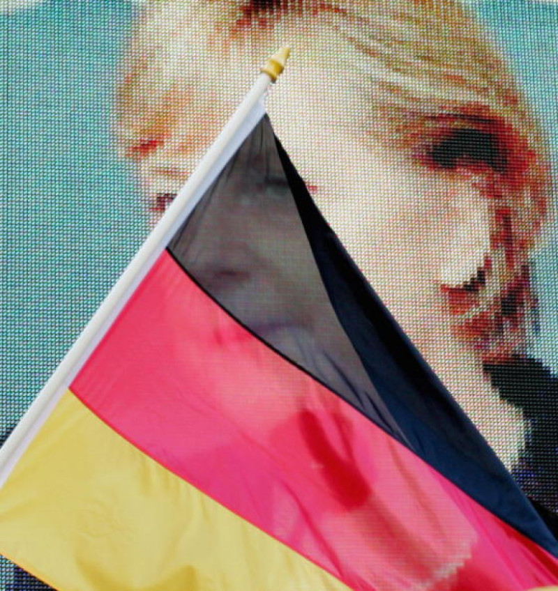 Merkel Campaigns In Hamburg