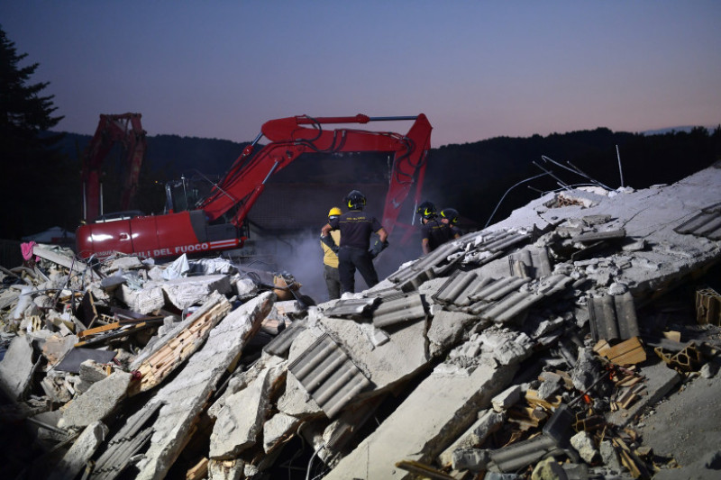 Hundreds Dead In Italian Earthquake As Teams Search For Survivors
