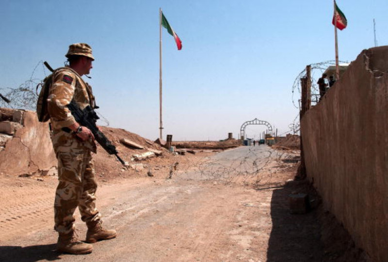 UK Considers Sending More Troops To Iraq