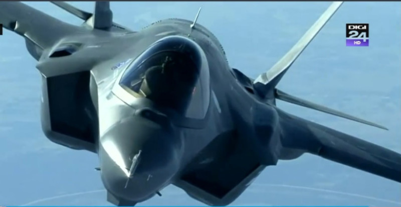 F35