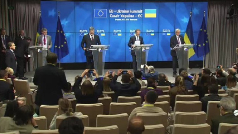 junckerr-tusk-porosenko-tw