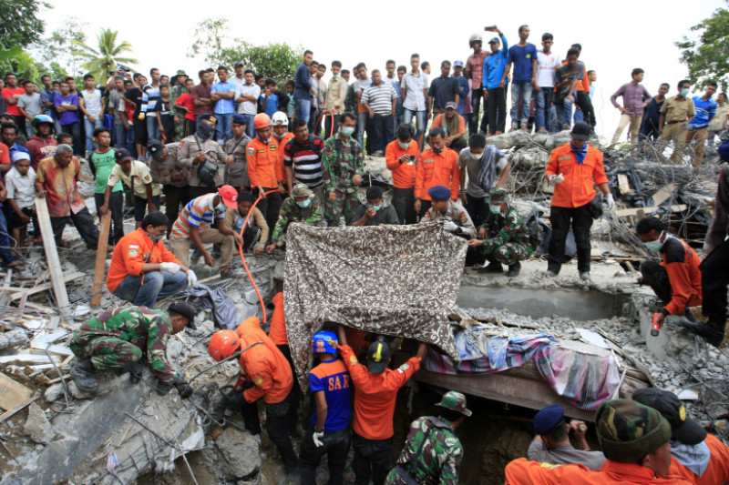 Deadly Earthquake Strikes Indonesia's Aceh Province