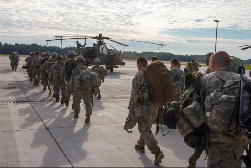 nato soldati americani elicopter - flickr nato