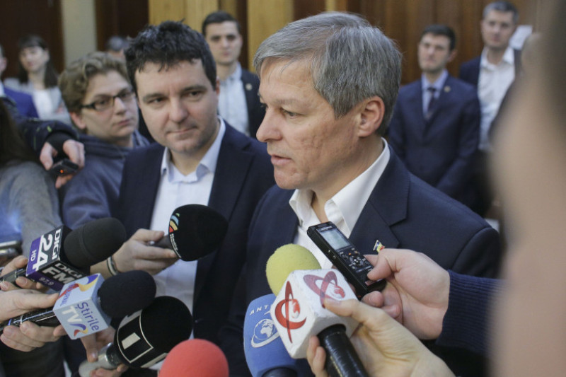 Nicusor Dan si Dacian Ciolos_USR_CIOLOS_02_INQUAM_Octav_Ganea