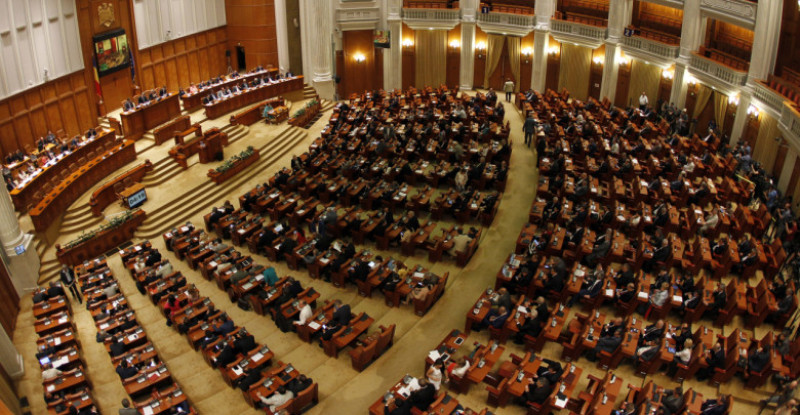 parlament plen crop inquam photos