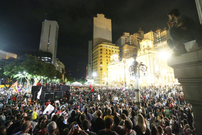Riots Erupt In Brazil After Embattled President Temer Refuses To Resign