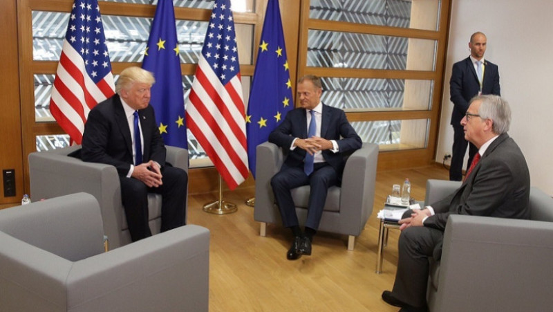 trump-juncker-tusk-tw