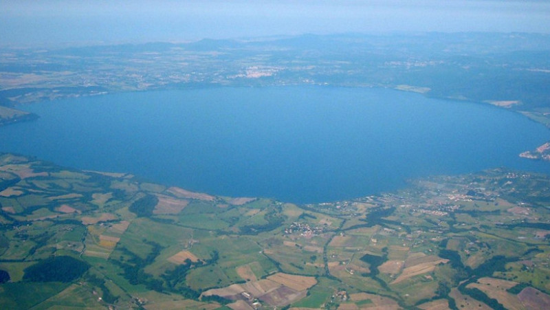 lacul bracciano wiki