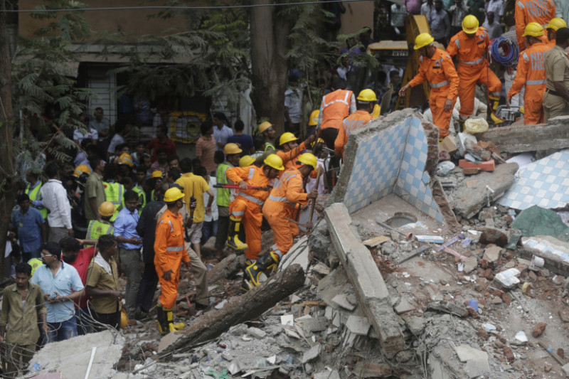 India Building Collapse