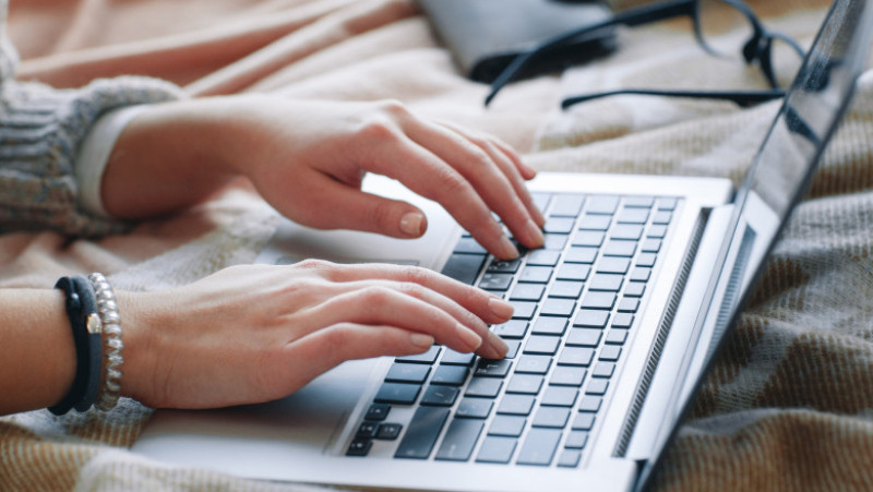calculator laptop cautare online