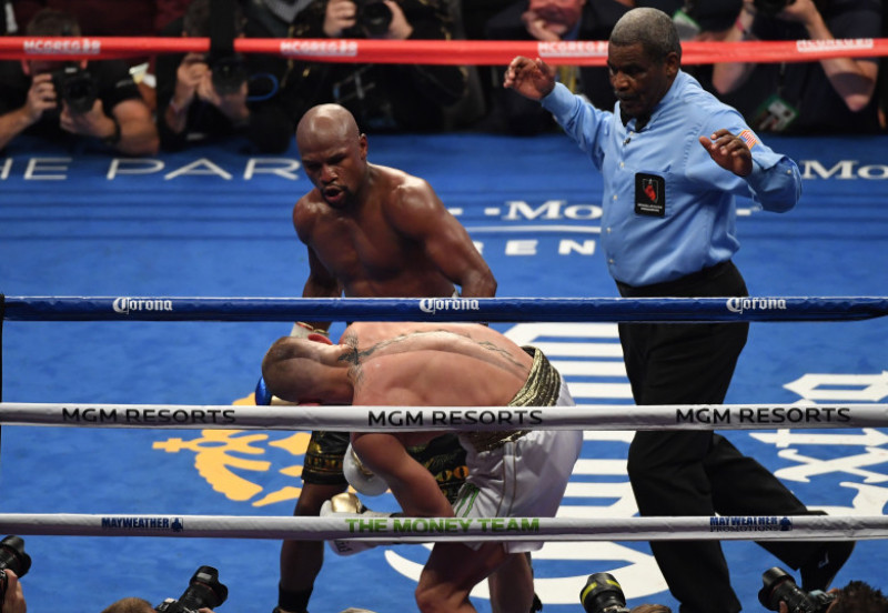 Floyd Mayweather Jr. v Conor McGregor