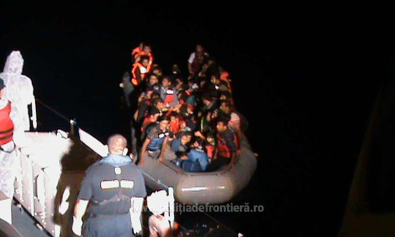 migranti marea egee politiadefrontiera