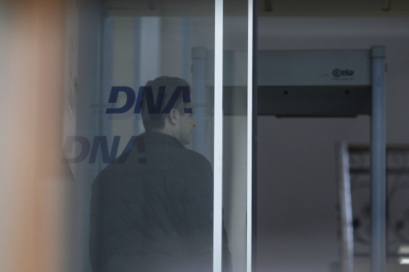160209_nitu_dna_08_INQ_Octav_Ganea