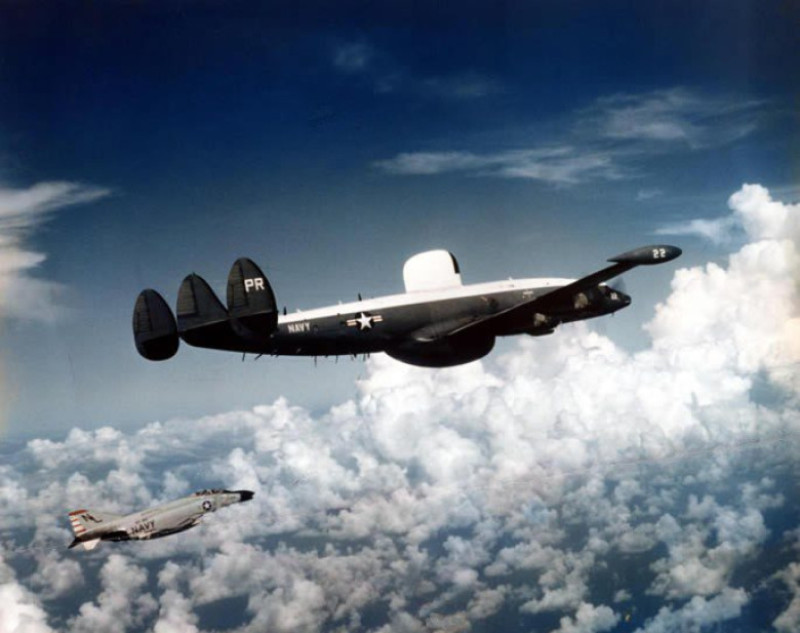 Lockheed_EC-121M_with_F-4B