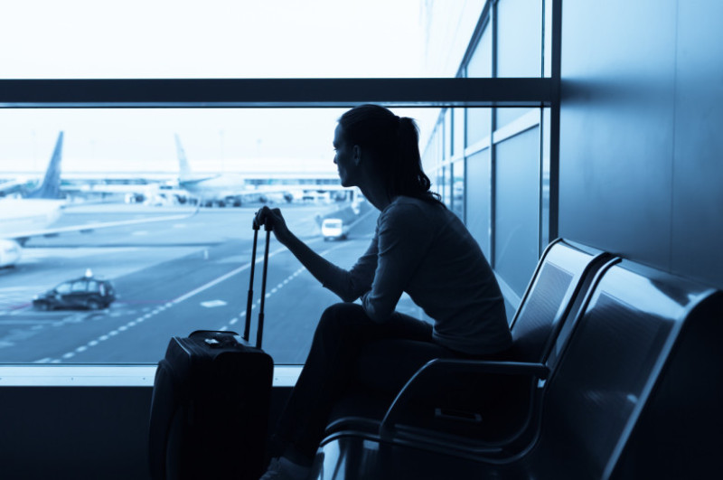plecare aeroport shutterstock