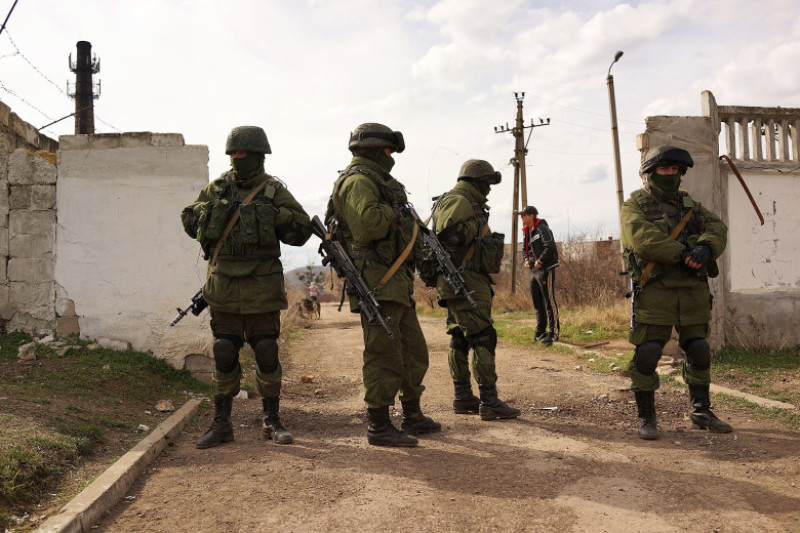 Tensions Grow In Crimea As Diplomatic Talks Continue