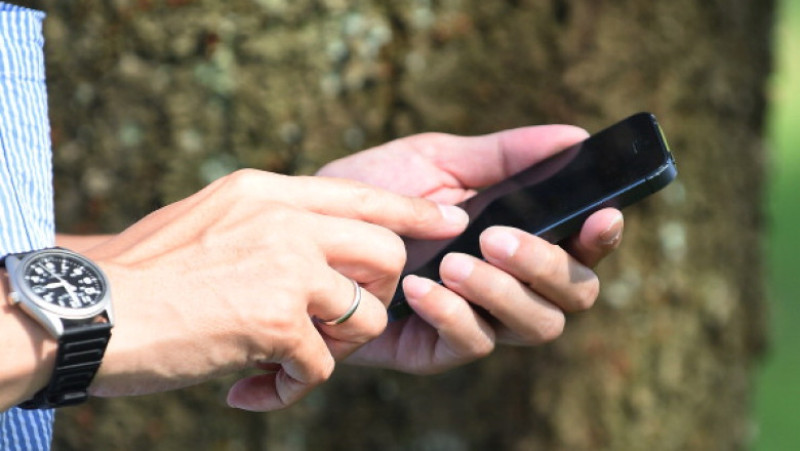 Mobile Deivices Users In Tokyo