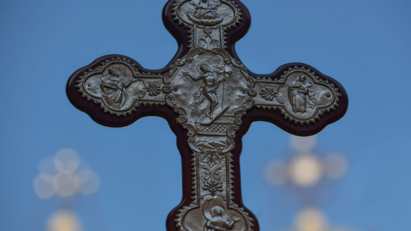 cruce, biserica, religie_basilica.ro