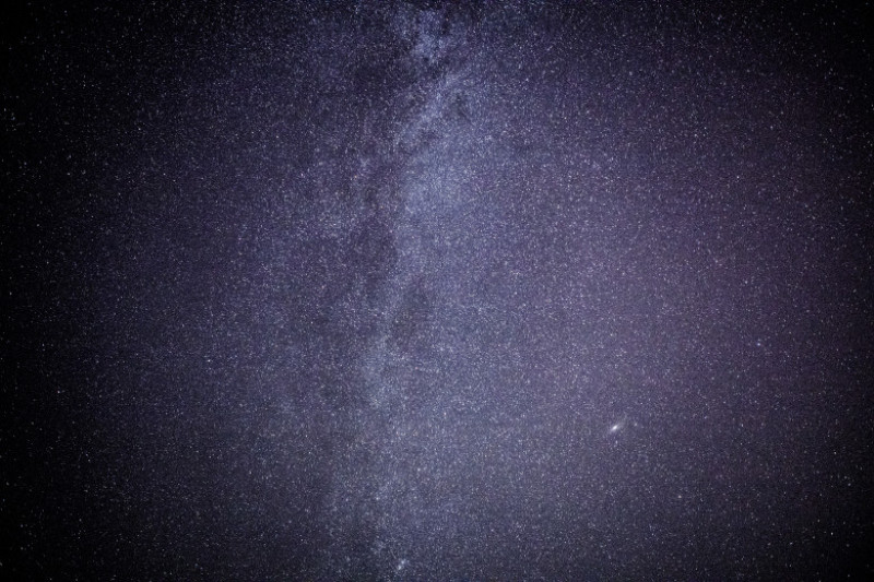 univers cosmos materie intunecata stele calea lactee