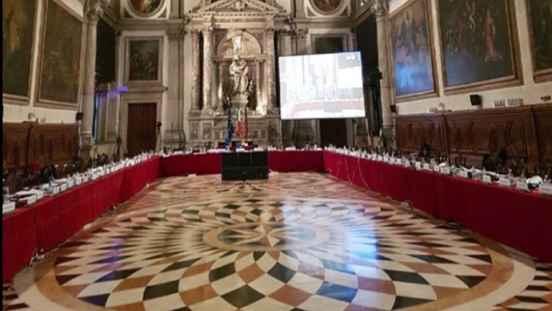 comisia venetia - fb toader