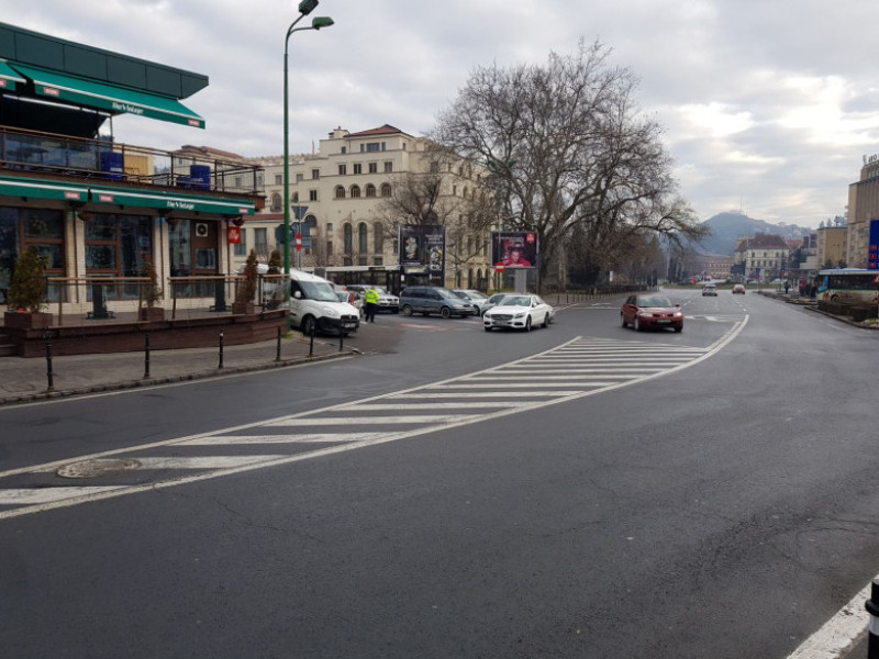 masina in strada Brasov (3)