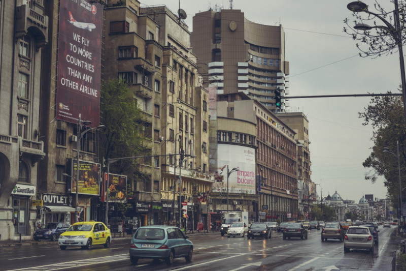 masini trafic bucuresti magheru intercontinental