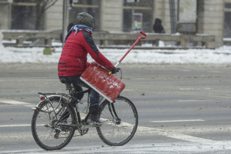 viscol, ger frig zapada bucuresti ninsoare