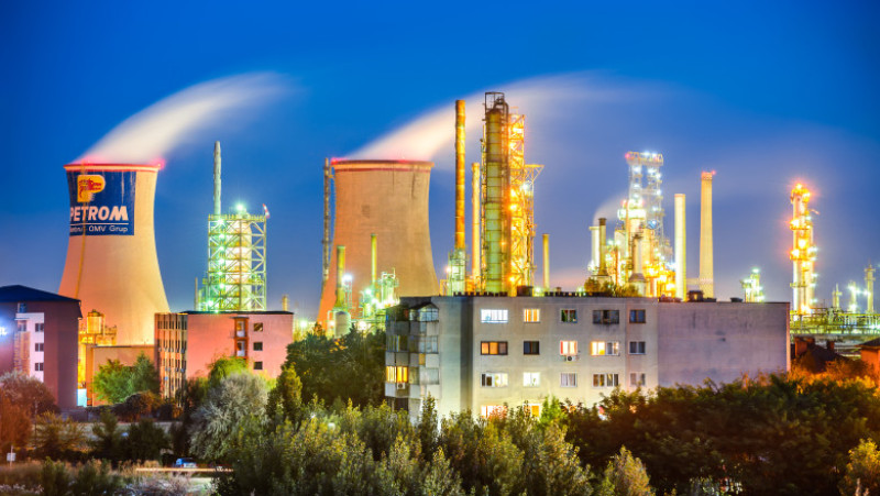rafinarie brazi omv petrom_shutterstock_349048805