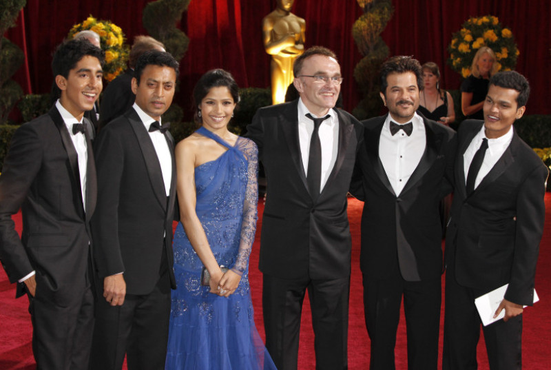 slumdog millionaire dev patel Irrfan Khan