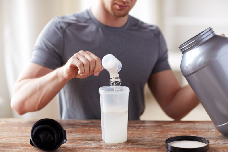 supliment proteine fittness shutterstock_283178207