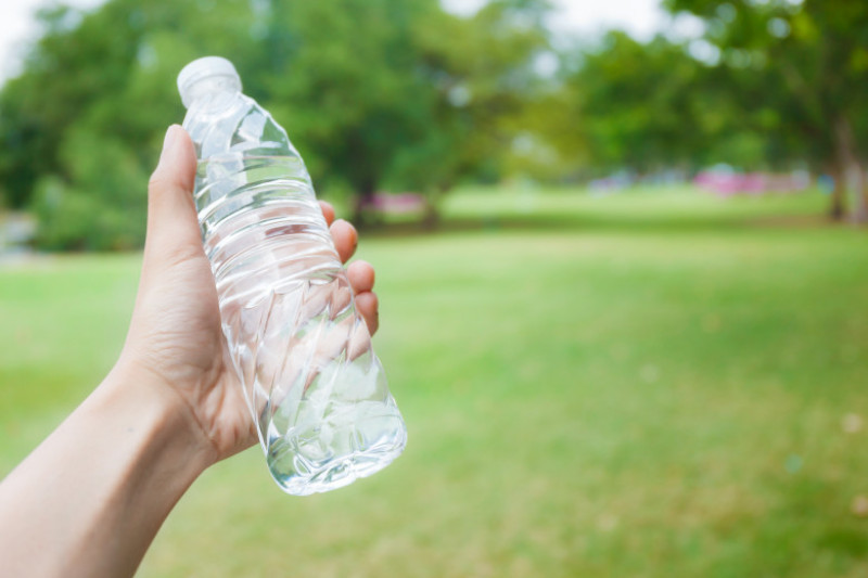 apa sticla de plastic