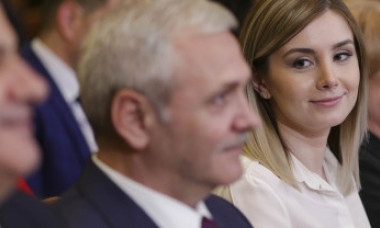 FOTO. Cum a apărut iubita lui Liviu Dragnea la mitingul PSD