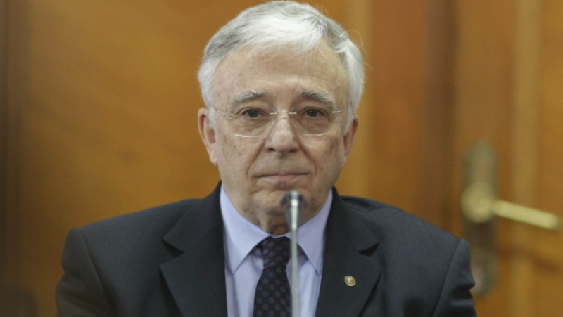 mugur isarescu