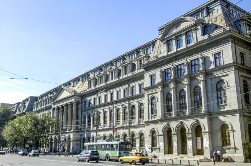 Clădirea Universității Din București Va Fi Reabilitată