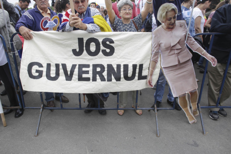 180627_PROTEST_CONTRAPORTEST_dancila PARLAMENT_03_INQUAM_Photos_Octav_Ganea