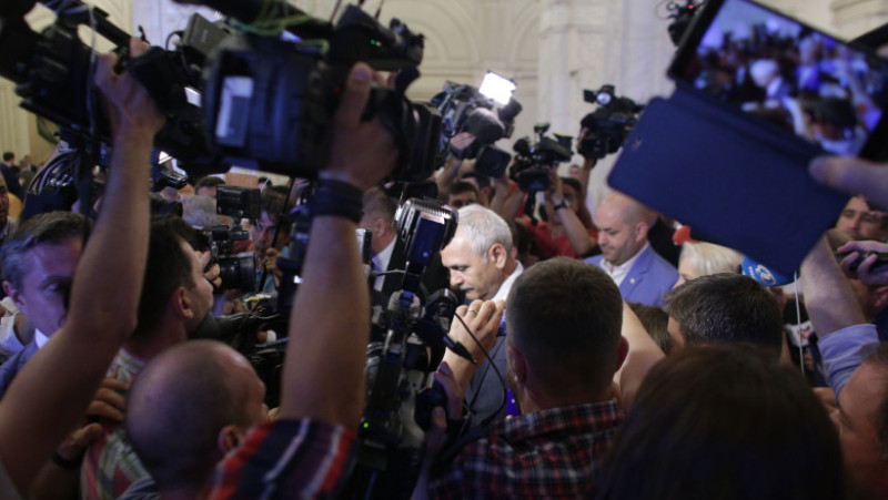 protest rezist parlament dragnea_inquam ganea (3)