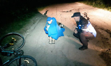 FOTO. Ce s-a întâmplat cu câinele care a încălzit un biciclist rănit grav pe Muntele Semenic