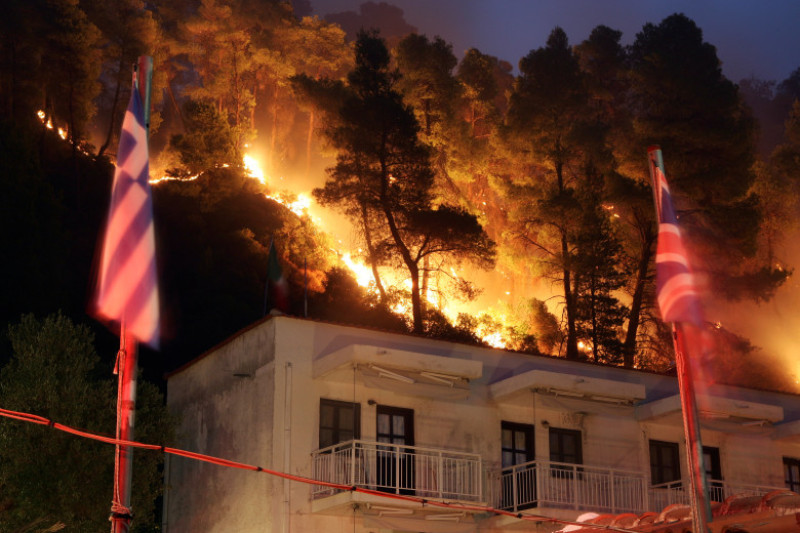 incendiu grecia shutterstock_107423105