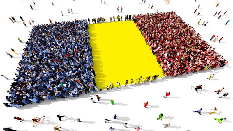 romania steag oameni statistici_shutterstock_445382089