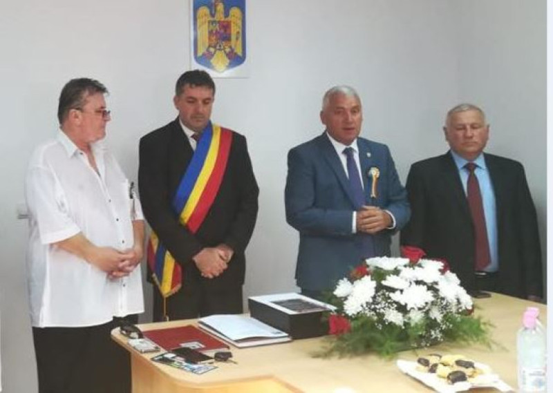 pietrosita primar cetean declarat de onoare adrian tutuianu_dambovita news