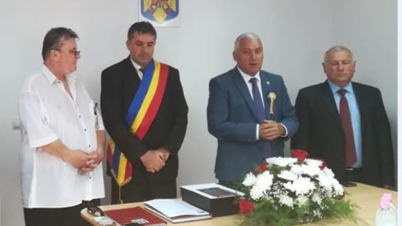 pietrosita primar cetean declarat de onoare adrian tutuianu_dambovita news