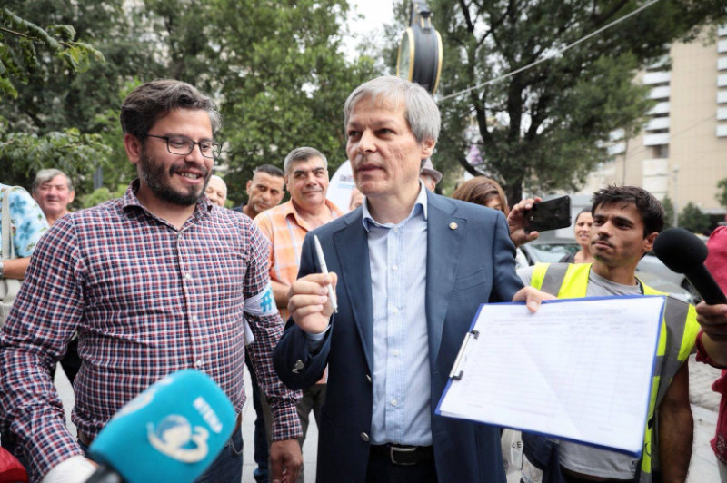 dacian ciolos a semnat initiativa usr_Platforma România 100 (3)