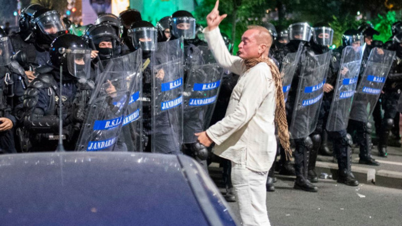 colonel catalin razvan paraschiv omul in alb protest jandarmi bsij_inquam alberto grosescu
